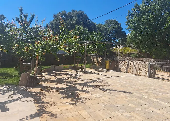 Lorena Appartement *